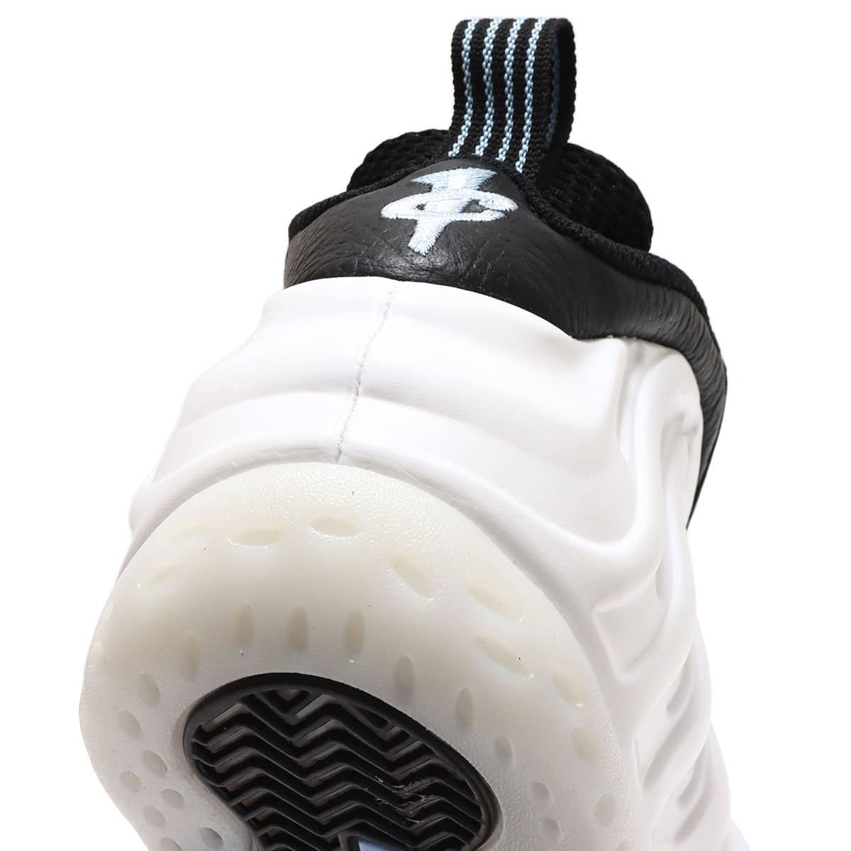 NIKE AIR FOAMPOSITE ONE WHITE/METALLIC SILVER-BLACK-COBALT BLISS  23SP-I|atmos（アトモス） 公式オンラインストア