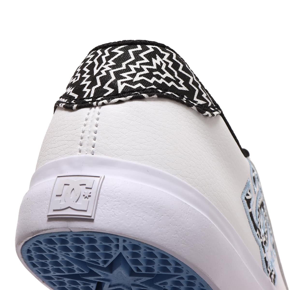 DC SHOES Ws CHELSEA PLUS SE SN WHITE/BLACK PRINT 23SS-Iの画像