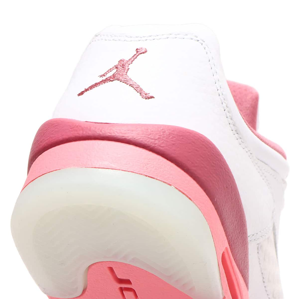 JORDAN BRAND AIR JORDAN 5 RETRO LOW GS WHITE/CORAL CHALK-DESERT