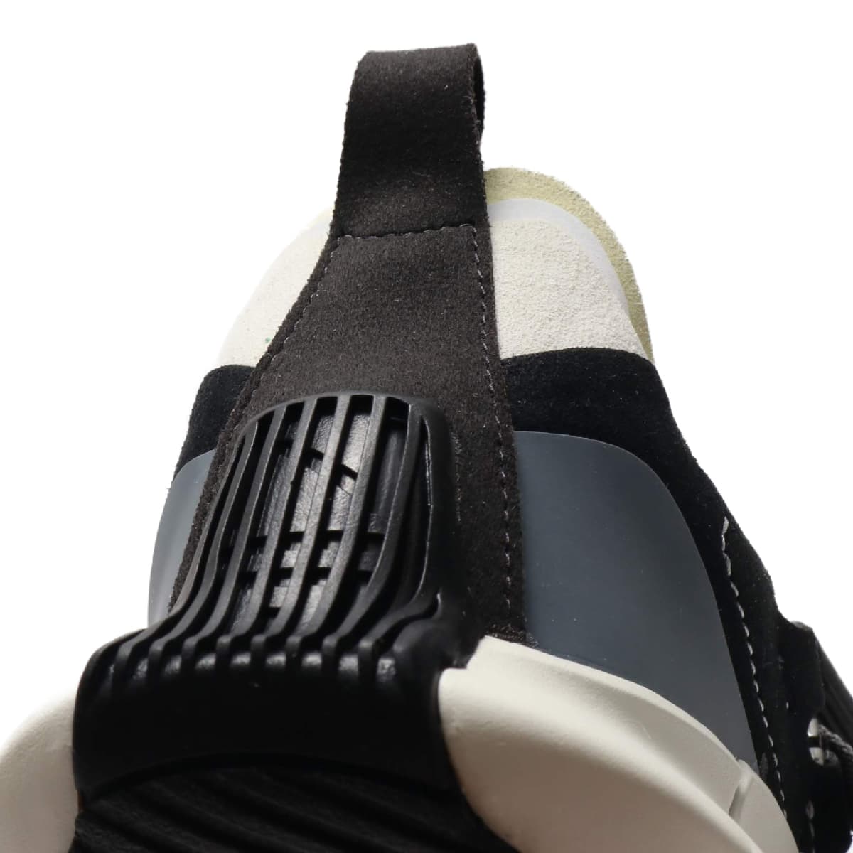 Reebok ZIG KINETICA IAN PALEY WHITE/BLACK/LUNA BLUE 19FW-Sの画像