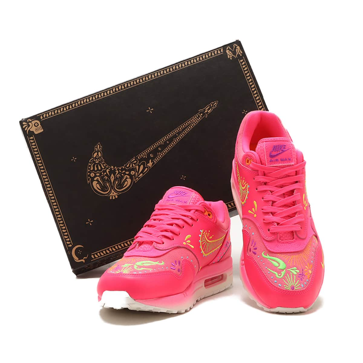 Nike air max on sale 72 black pink