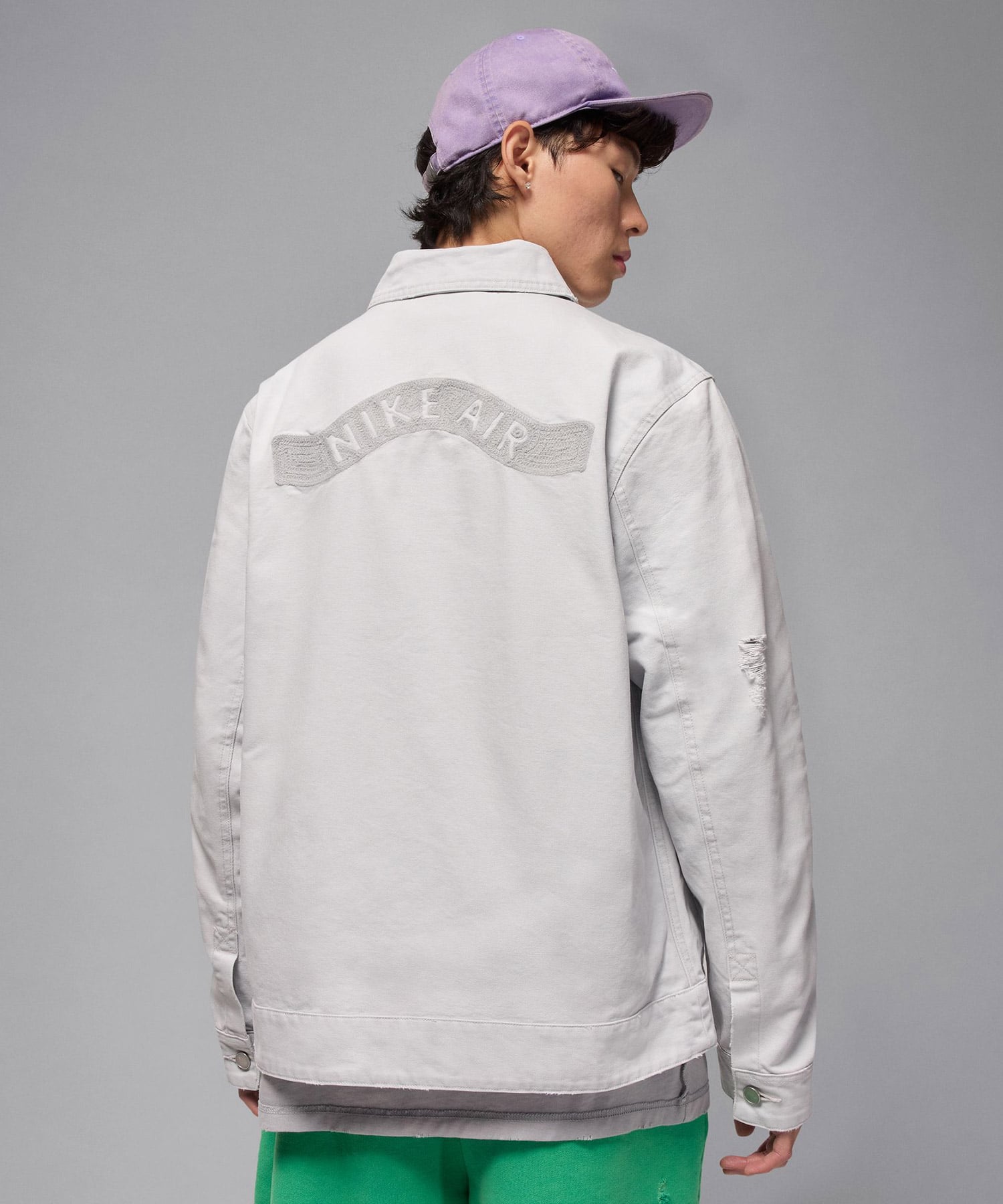 JORDAN BRAND M J AIR JDN RAIR CHI JKT NEUTRAL GREYの画像