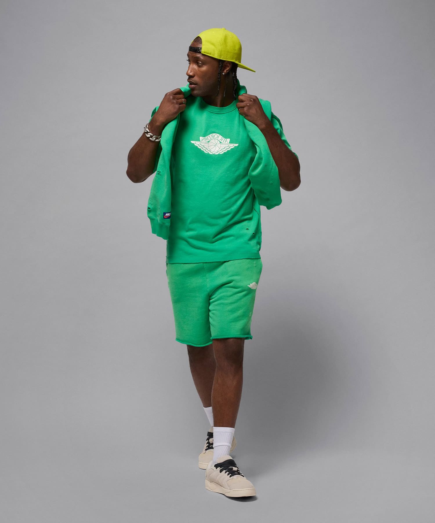JORDAN BRAND M J RARE AIR WSH 85 SS CREW STADIUM GREEN/SAILの画像