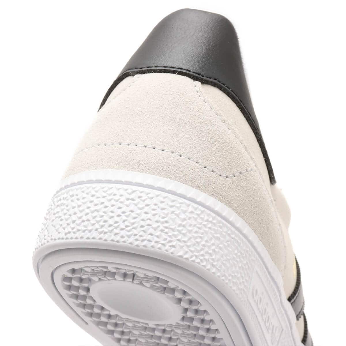 adidas BUSENITZ VINTAGE CRYWHT/CBLACK/FTWWHT（アディダス