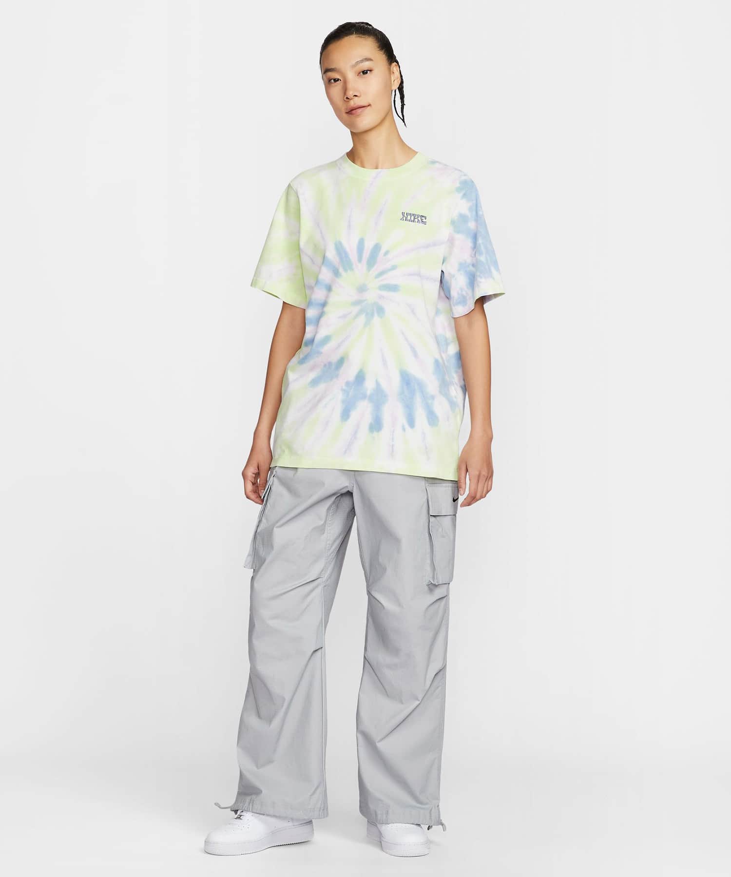 NIKE AS W NSW TEE GCEL BARELY VOLTの画像