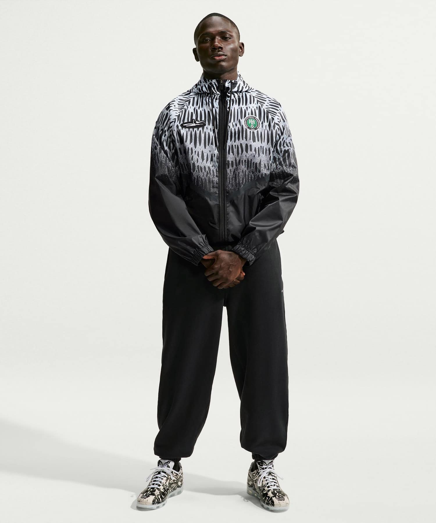 NIKE NFX M NK DF KMD X2 ANT JKT BLACKの画像
