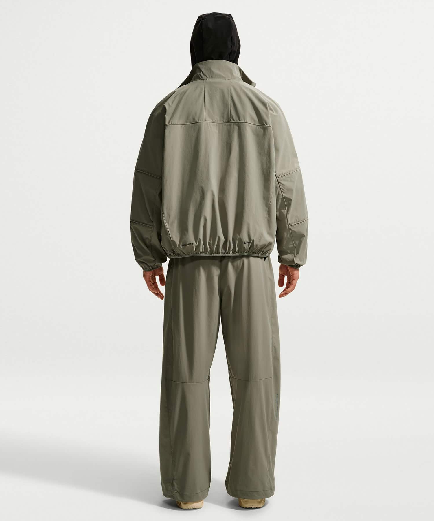NIKE AS M NK UV TECH FZ HELIOS SUN JACKET GRAYの画像