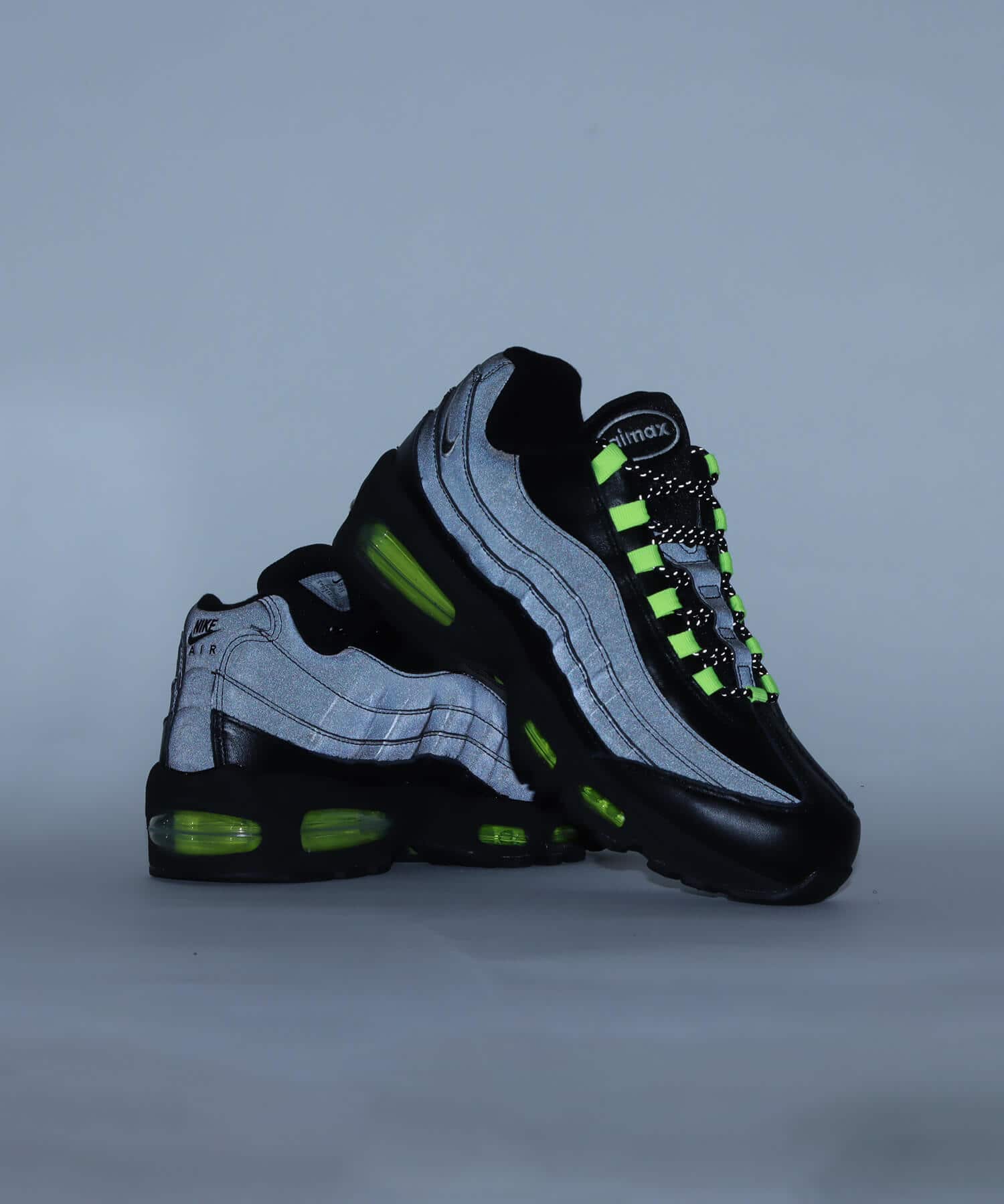 NIKE AIR MAX 95 BIG BUBBLE SE BLACK/WHITE-VOLT-FLT GOLDの画像