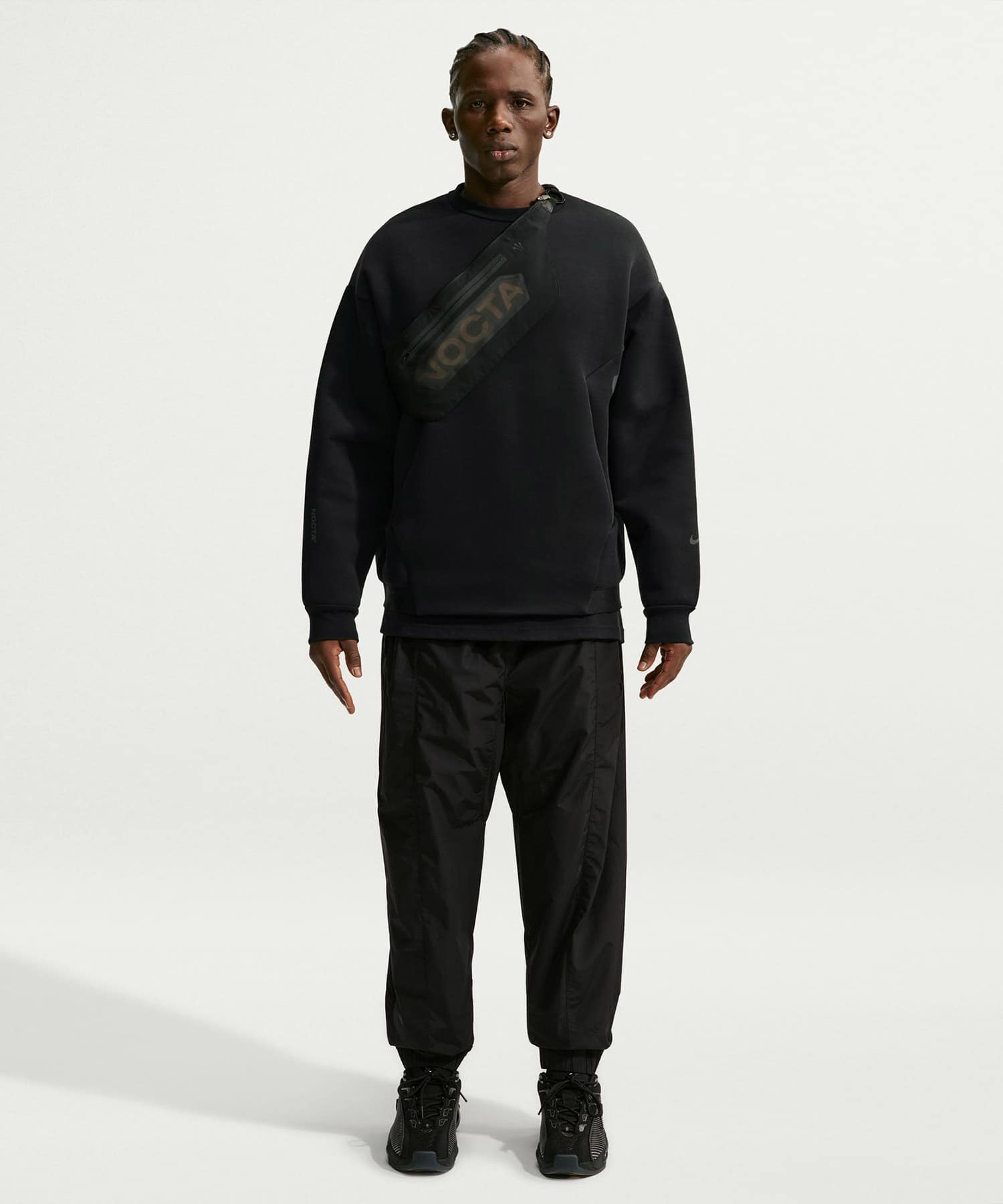 NIKE M NRG NOCTA TRAPEZOID CUT CREW BLACKの画像