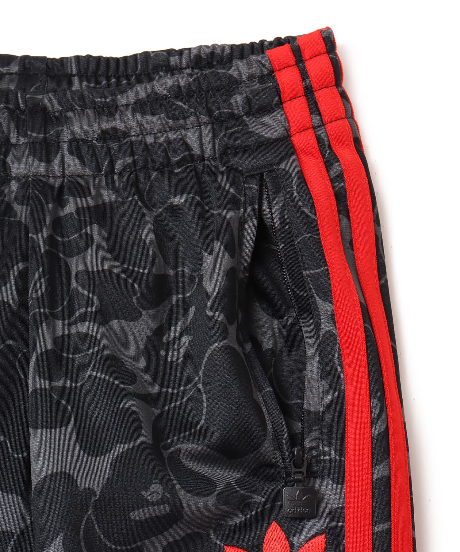 adidas BAPE KIDS FIREBIRD TRACK SUIT ブラックの画像