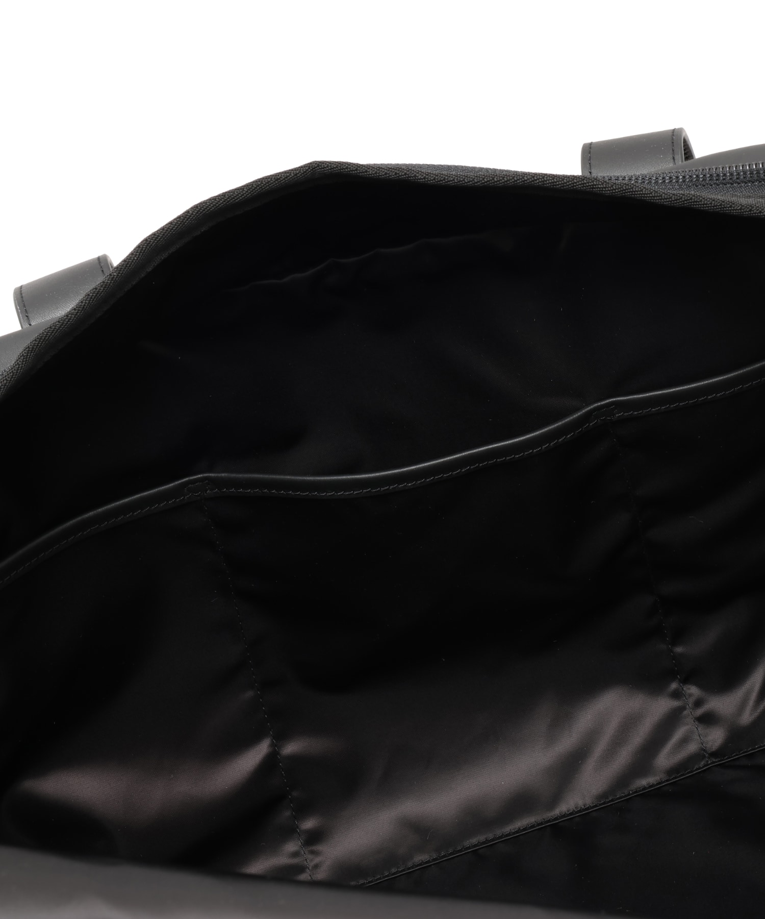 adidas CHAVARRIA PREMIUM LEATHER GYM BAG ブラックの画像