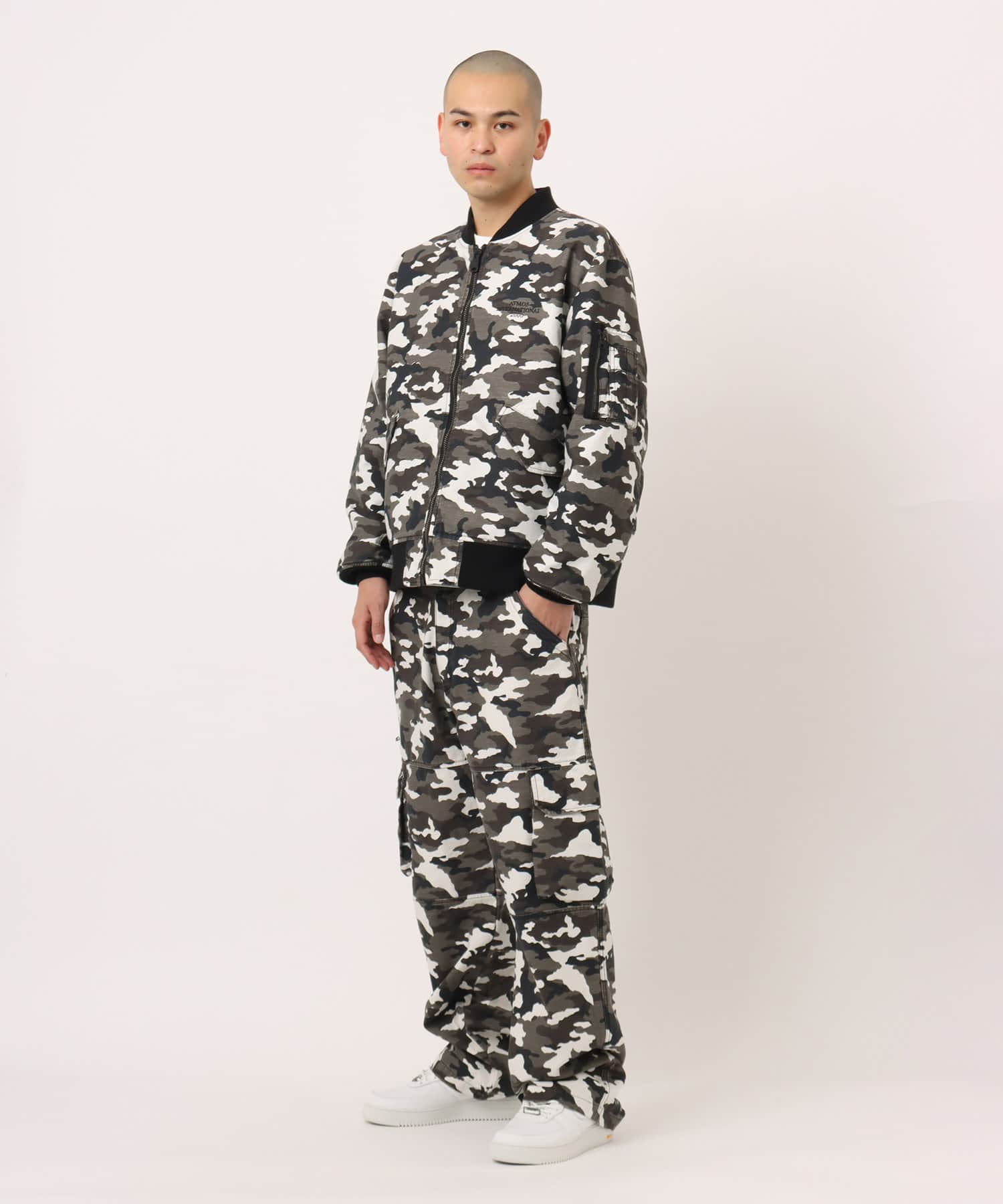 atmos Back Satin Cargo Pants BLACK CAMOUFLAGEの画像