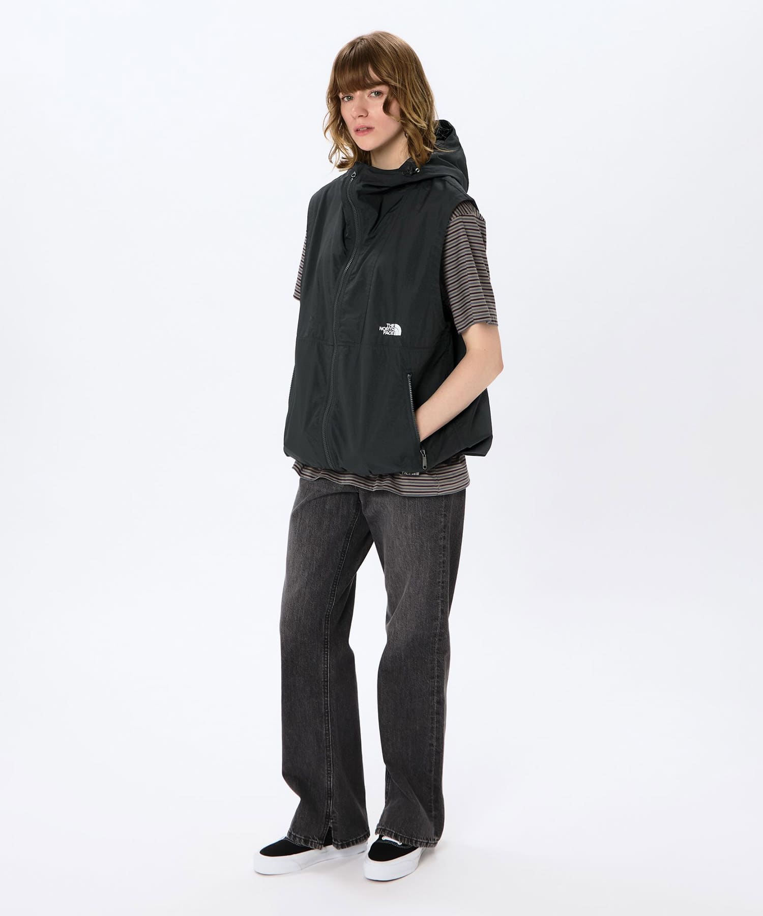 THE NORTH FACE Compact Hooded Vest ブラックの画像