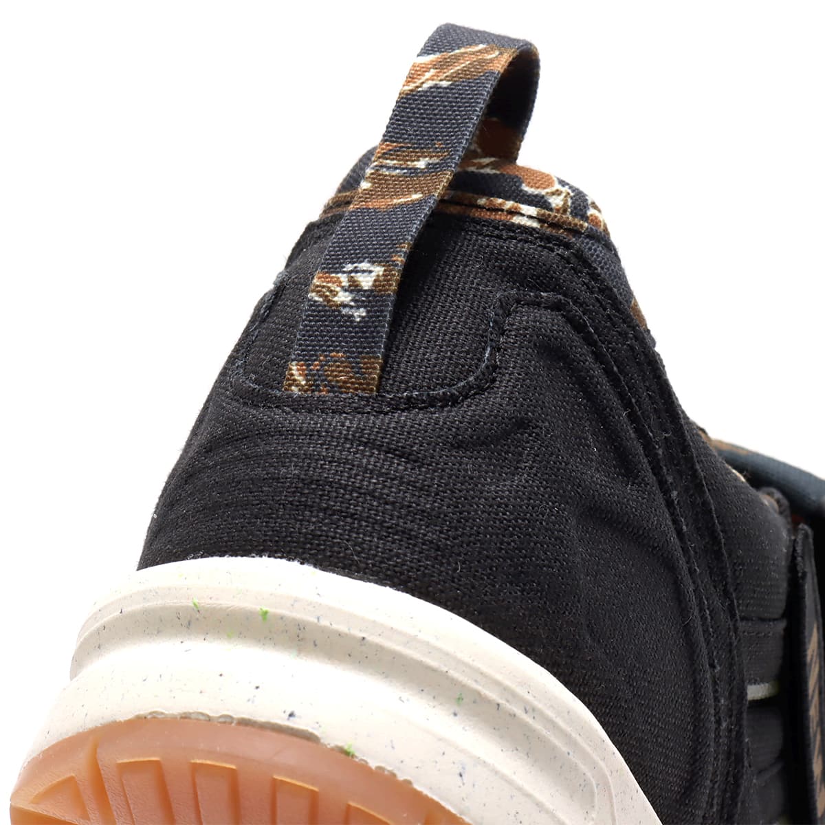 adidas ZX 8000 OUT THERE CORE BLACK/COLLEGIATE ORANGE/GUM 2 21SS-I