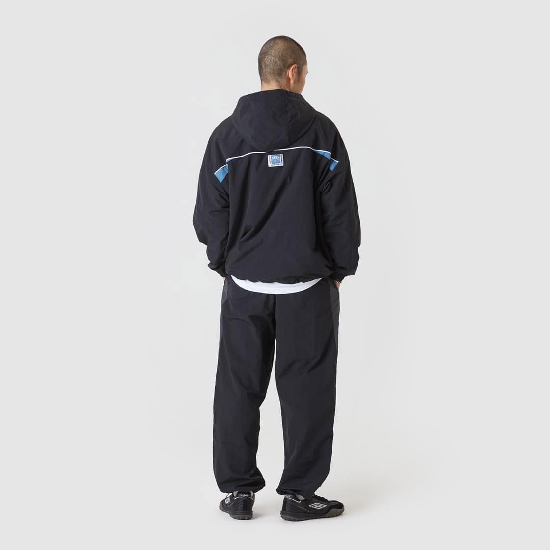 UMBRO HBL CELEB Woven Setup Pants ブラックの画像