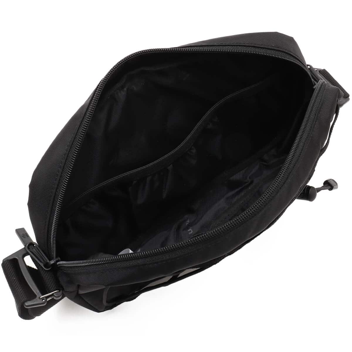 UMBRO BACKPACK ブラック の画像