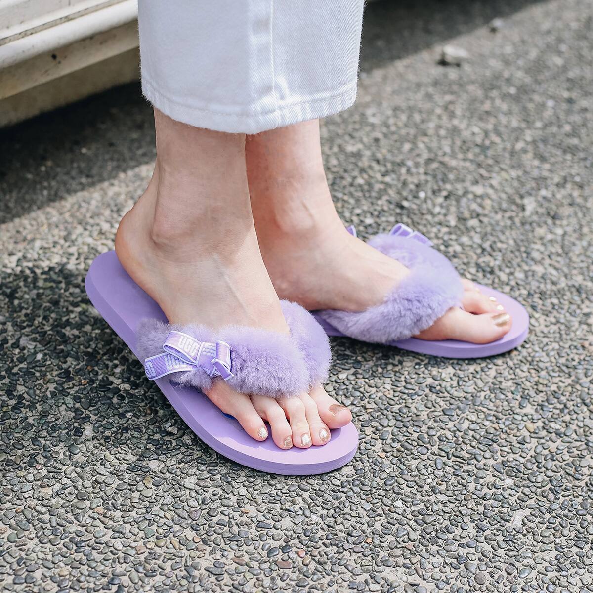 ugg sunset graphic flip flop