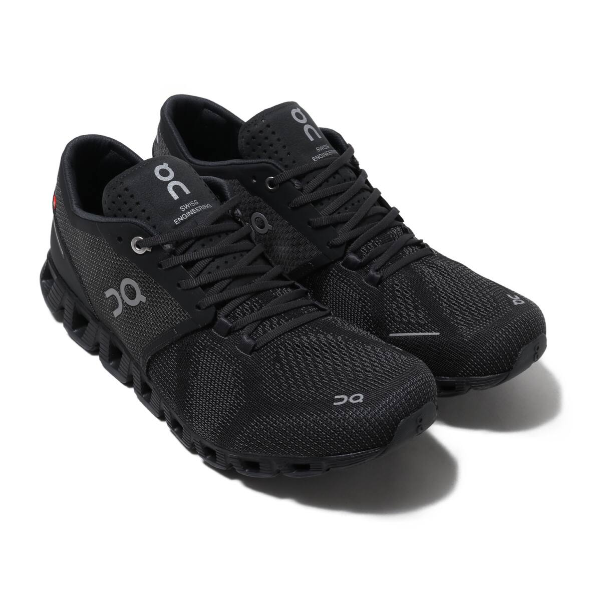 On Cloud X Black & Asphaltのメイン画像