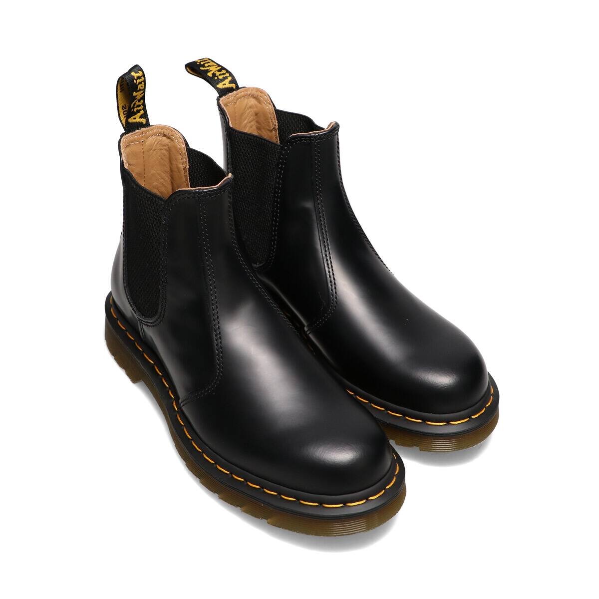 Dr. Martens 2976 Smooth Chelsea Boot