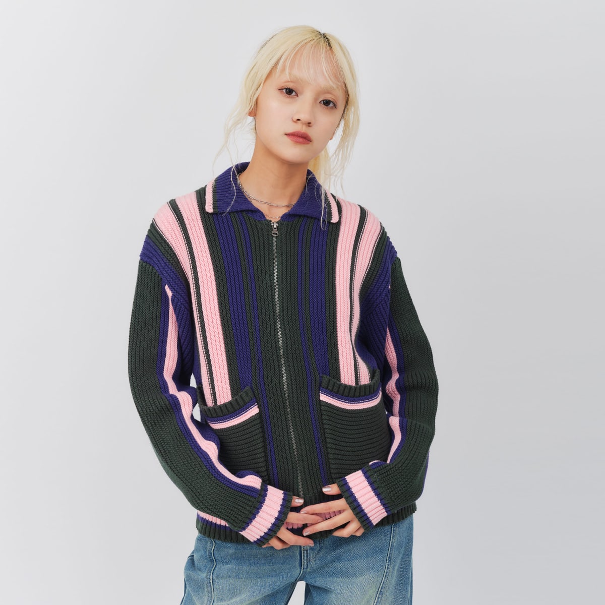 atmos pink Stripe Knit Cardigan NAVYのメイン画像