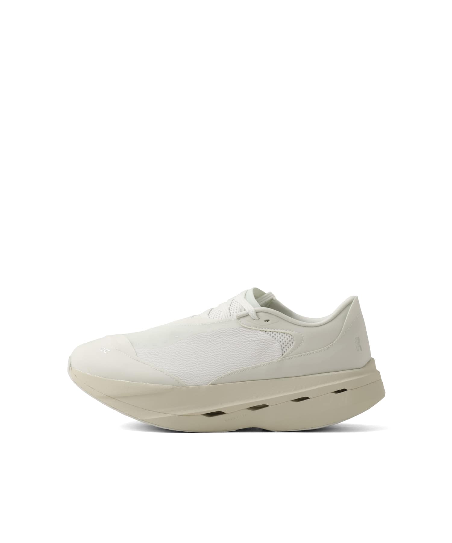 On Cloudboom Volt PAF 1 M White | Galeのメイン画像