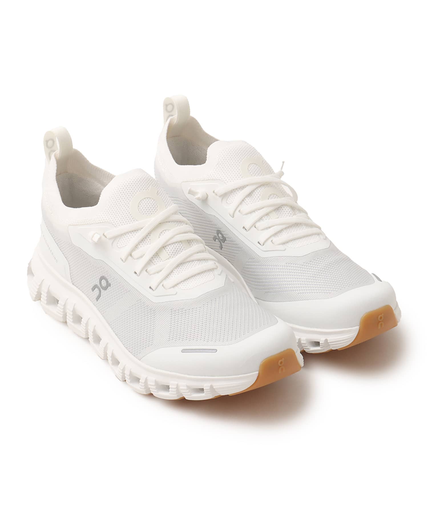 On Cloud 6 Versa W White | Whiteのメイン画像