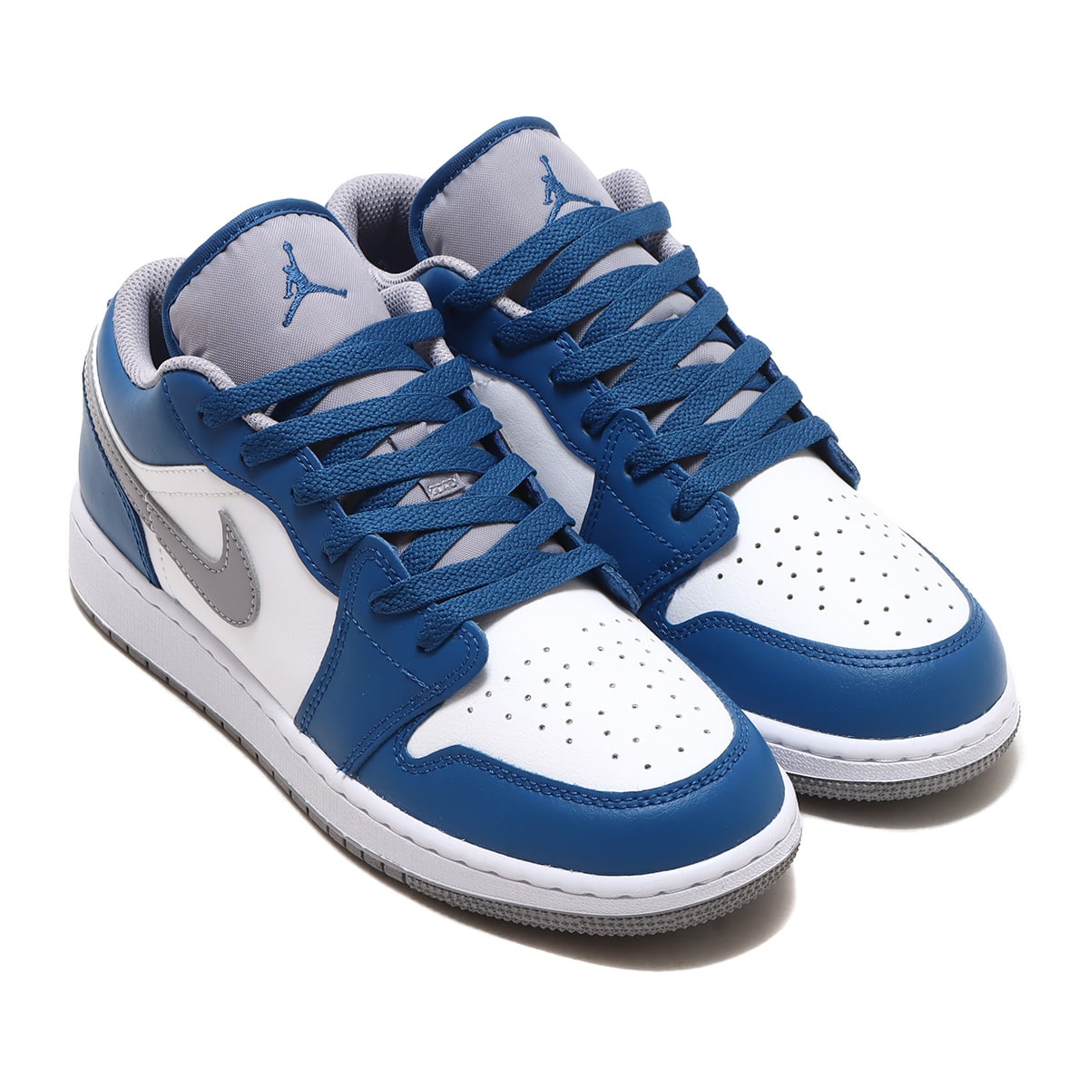 JORDAN BRAND AIR JORDAN 1 LOW GS TRUE BLUE/CEMENT GREY-WHITE  23SP-I|atmos（アトモス） 公式オンラインストア