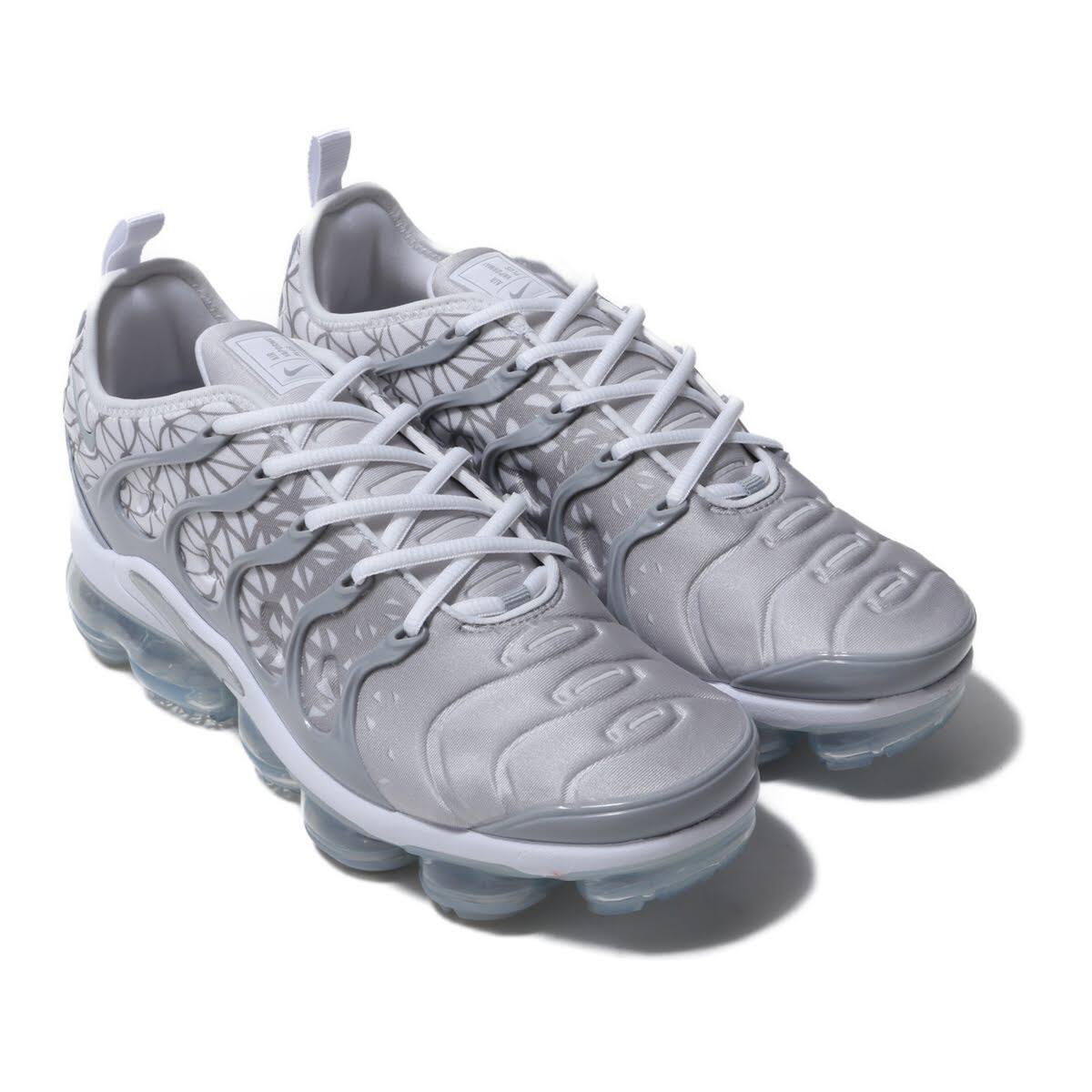 vapormax plus white grey