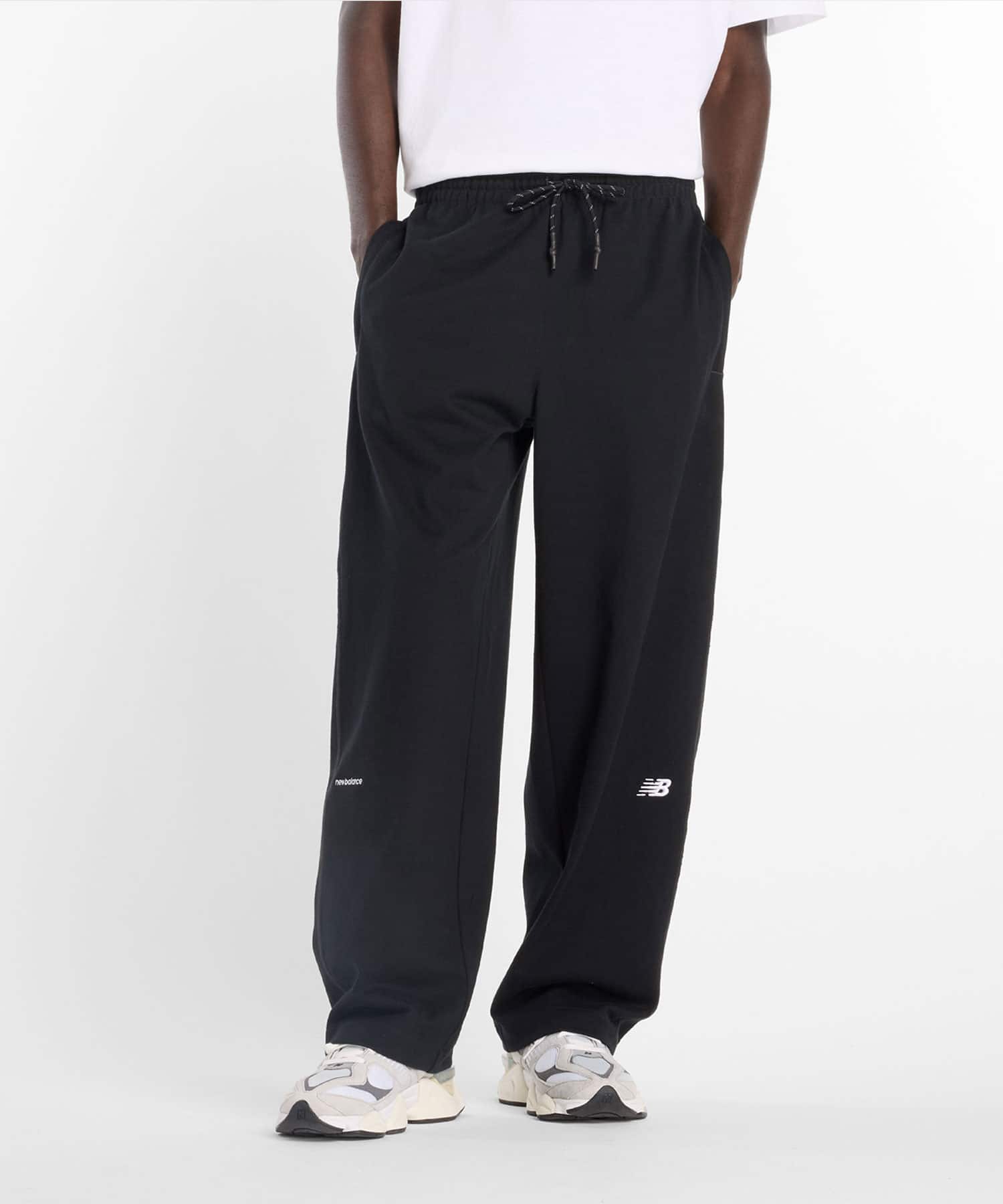 New Balance NB GREY WIDE PANT ブラックのメイン画像