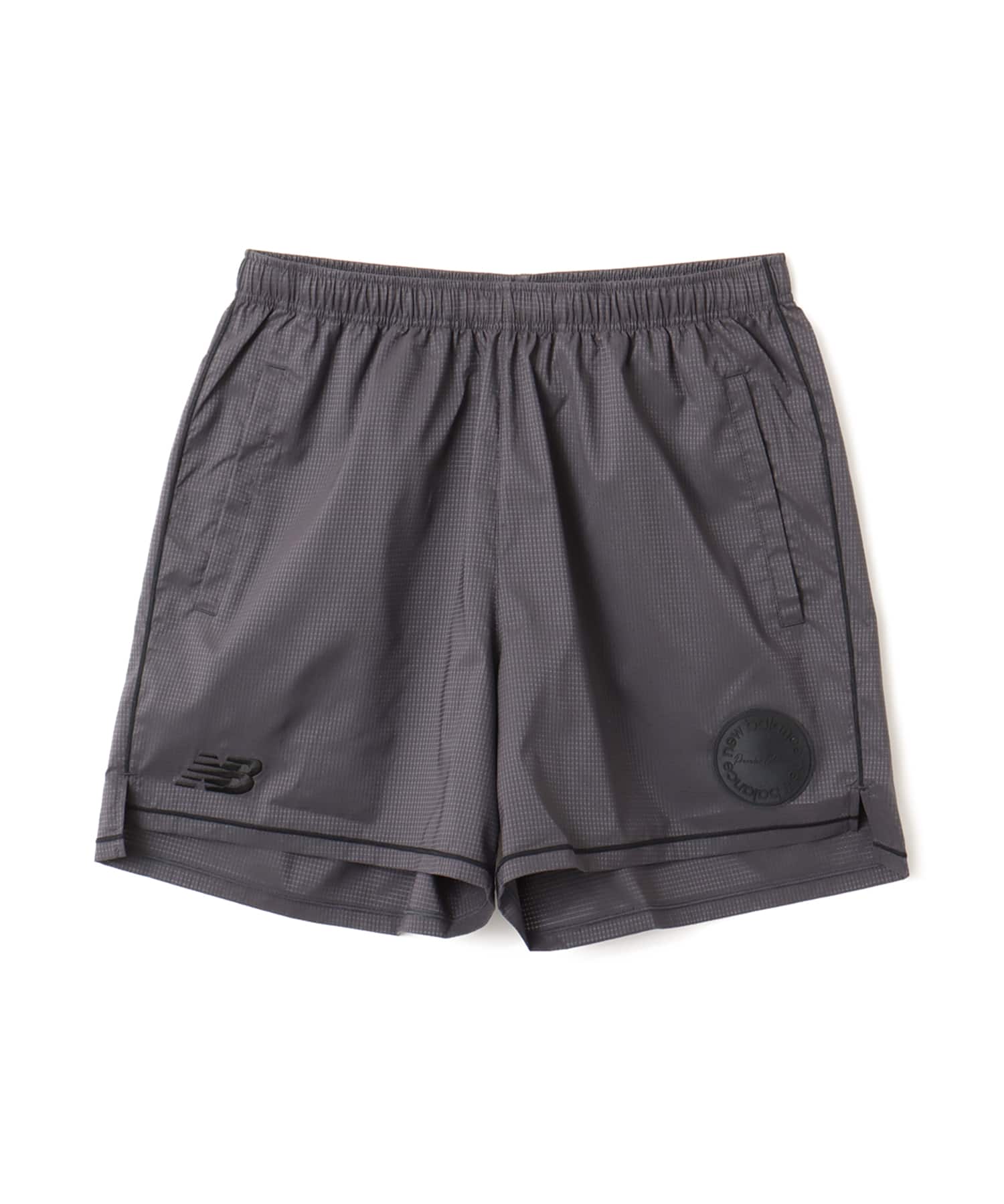 New Balance MESH STRECH WOVEN SHORTS チャコールグレーのメイン画像