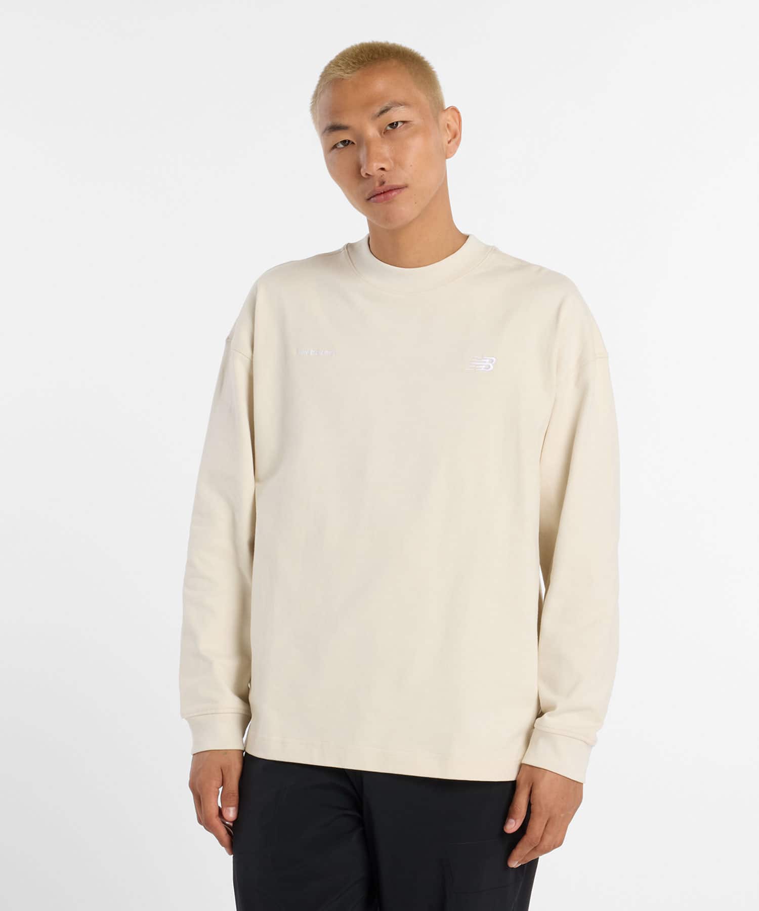 New Balance NB GREY LONG SLEEVE リネンのメイン画像