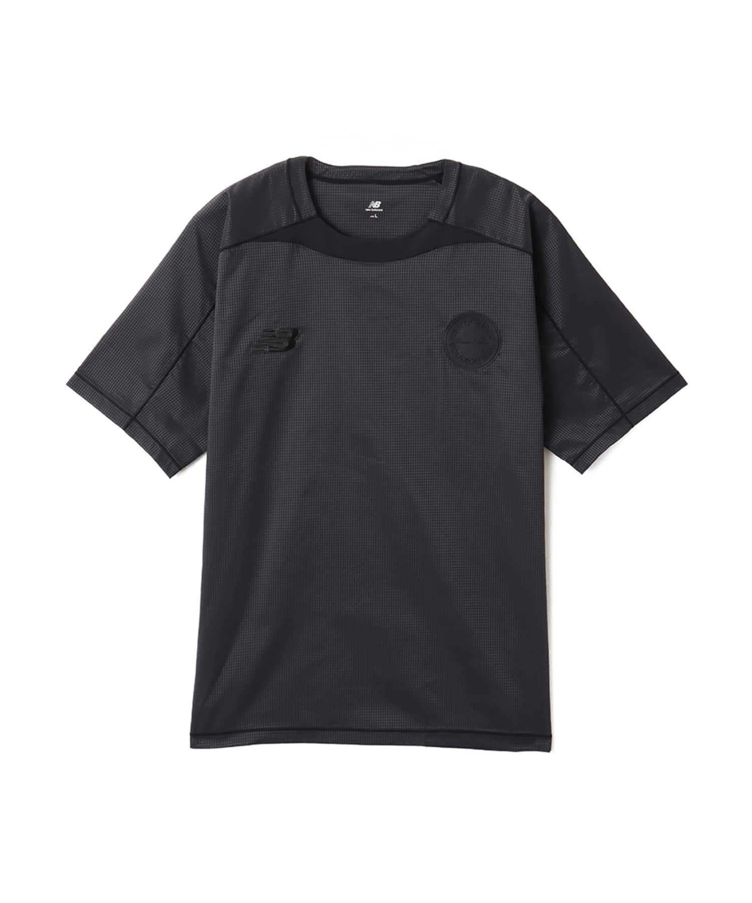 New Balance MESH STRECH WOVEN SHORT SLEEVE SHIRTS ブラックのメイン画像