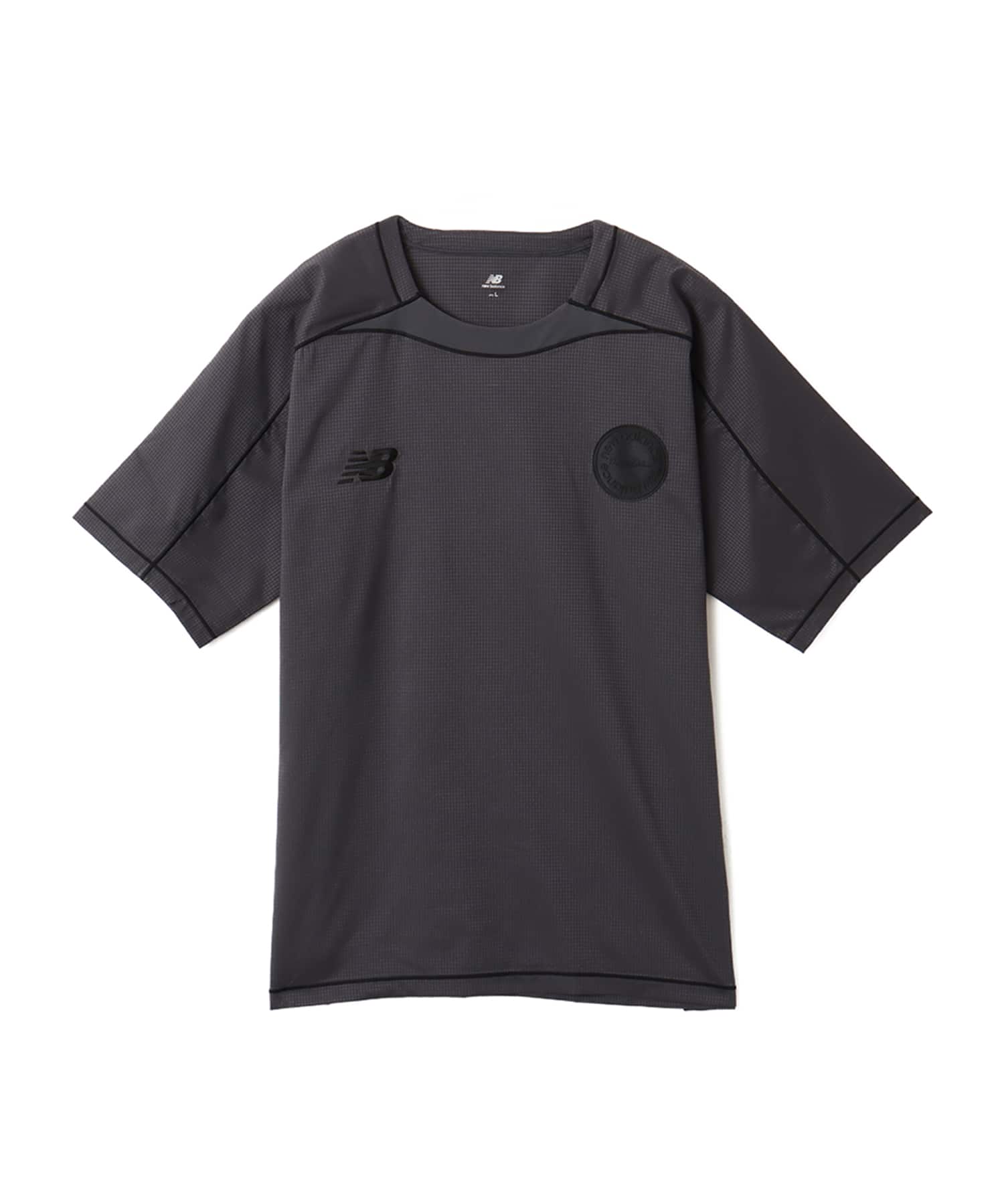 New Balance MESH STRECH WOVEN SHORT SLEEVE SHIRTS チャコールグレーのメイン画像