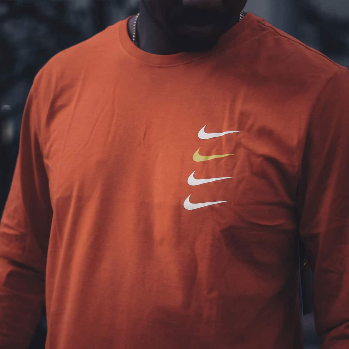 team orange nike shirt