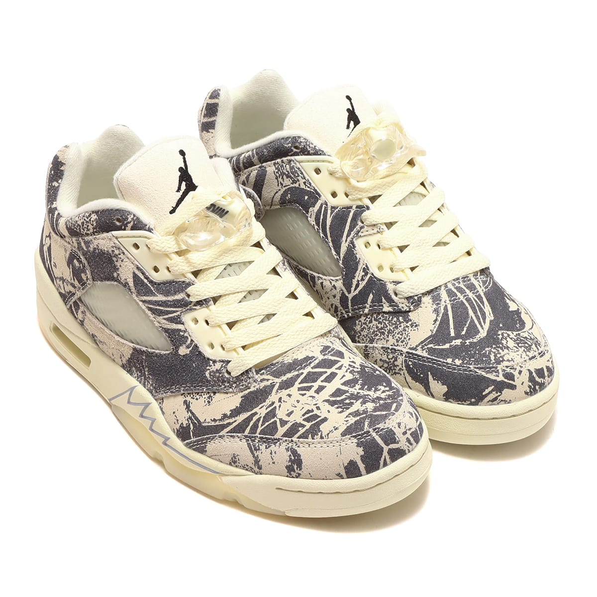 JORDAN BRAND WMNS AIR JORDAN 5 RETRO LOW COCONUT MILK/BLACK-WHITE ...