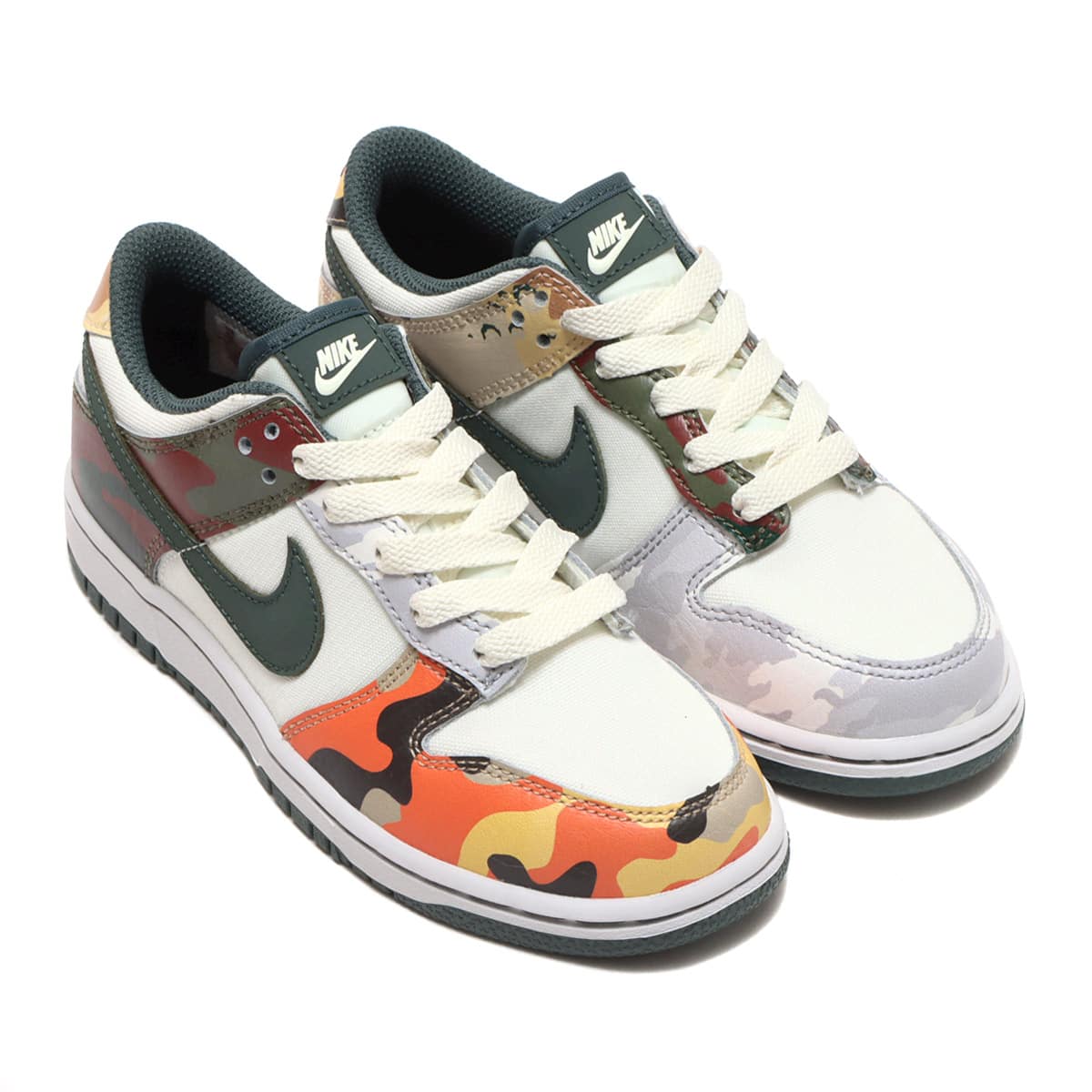 dunk low trainers sail vintage green total orange white