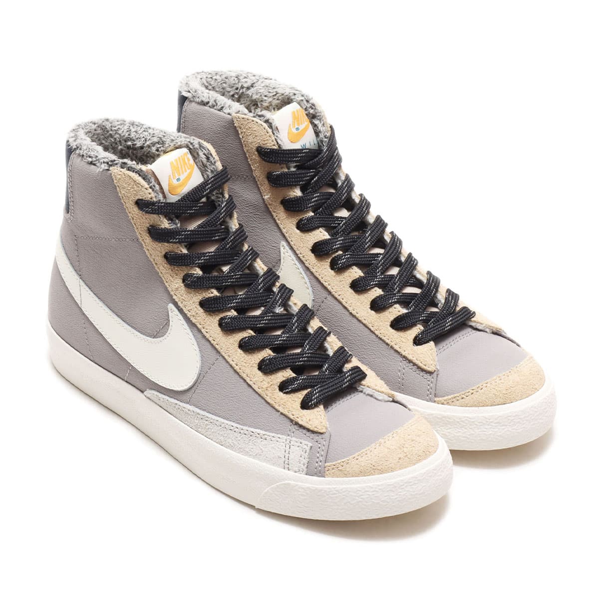 nike blazer 77 trainers in white and stone