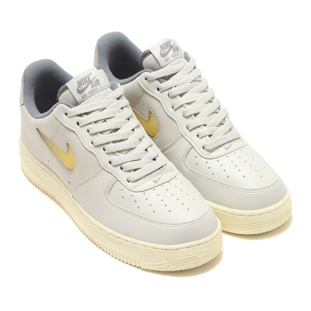 お盆限定セール！NIKE AIR FORCE1 エアフォース1 '07 LX