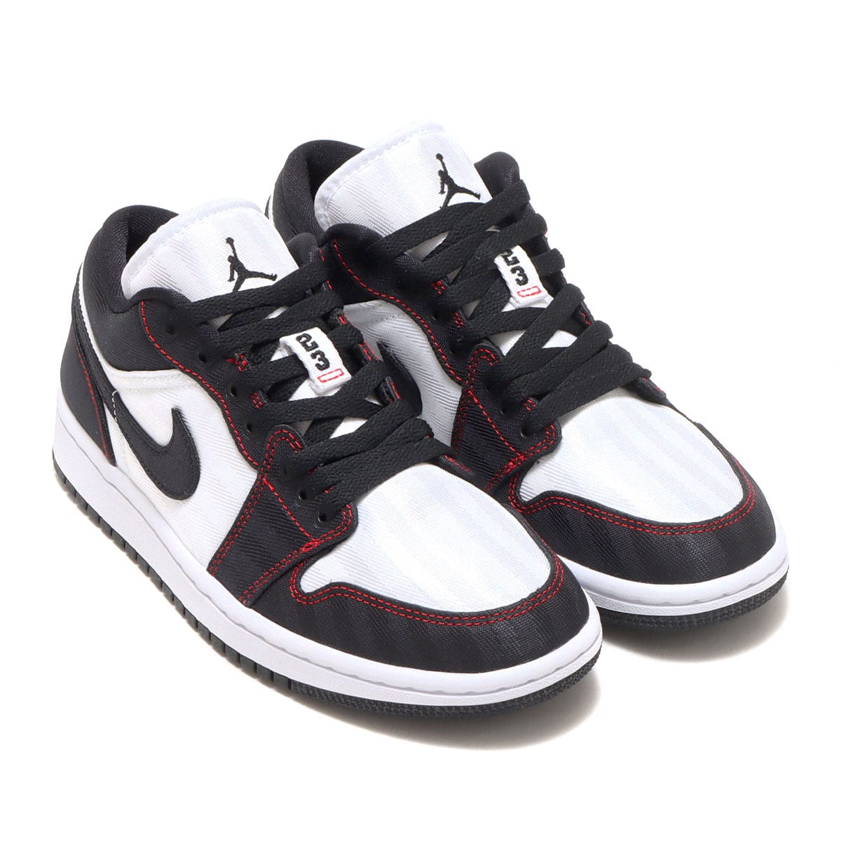 JORDAN BRAND WMNS AIR JORDAN 1 LOW SE UTL WHITE/BLACK-GYM