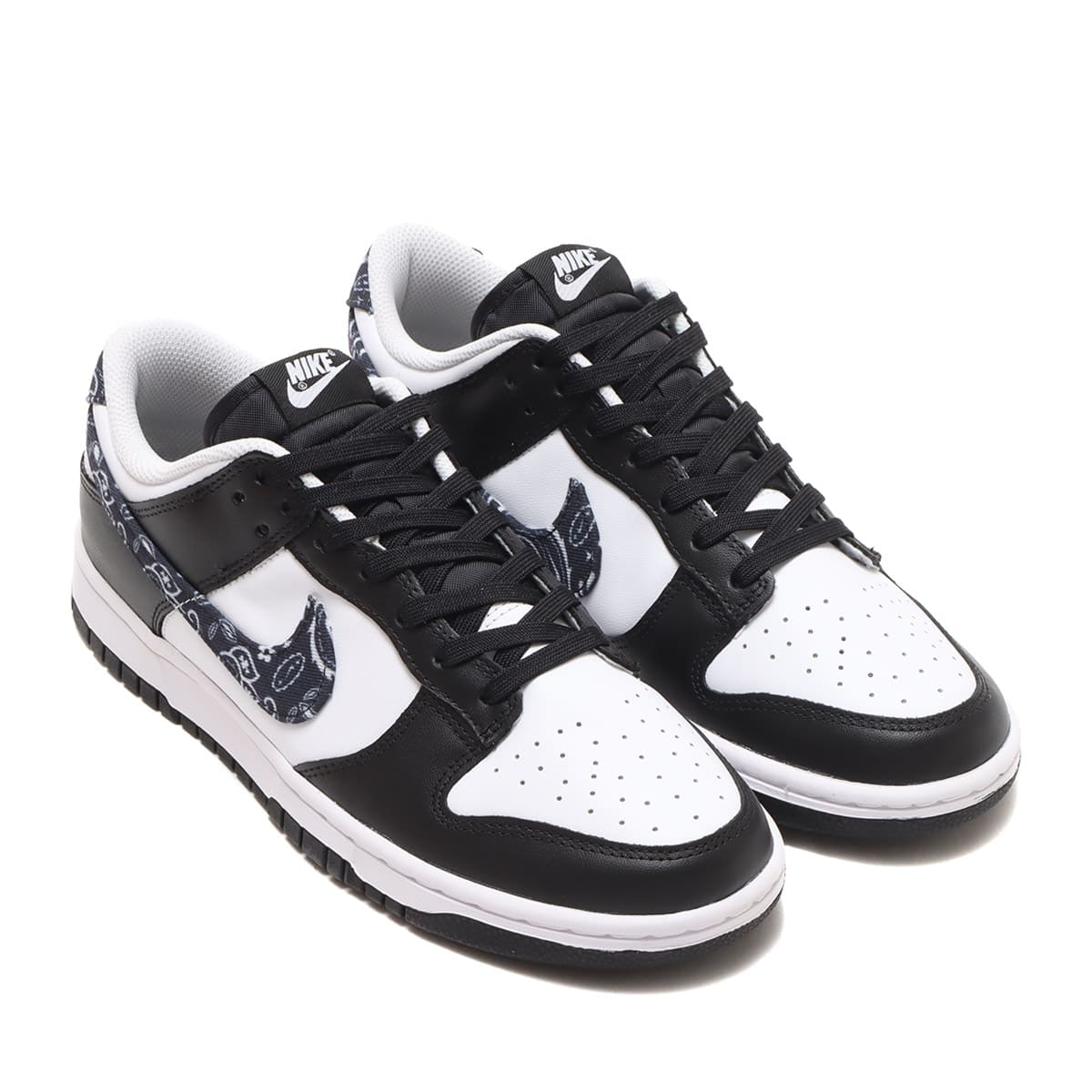 ＮＩＫＥ ウィメンズダンク　LOW ESS DH4401-100　新品・未使用品