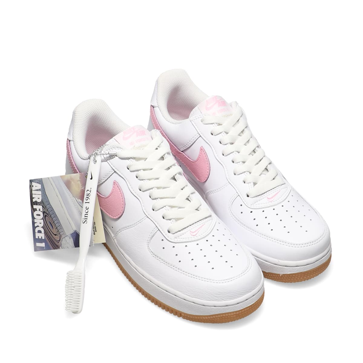 NIKE AIR FORCE 1 LOW RETRO WHITE/PINK-GUM YELLOW-METALLIC GOLD 22HO-I