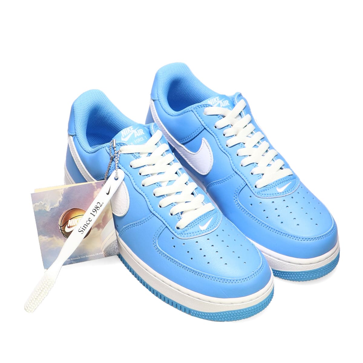 NIKE AIR FORCE 1 LOW RETRO UNIVERSITY BLUE/WHITE-METALLIC