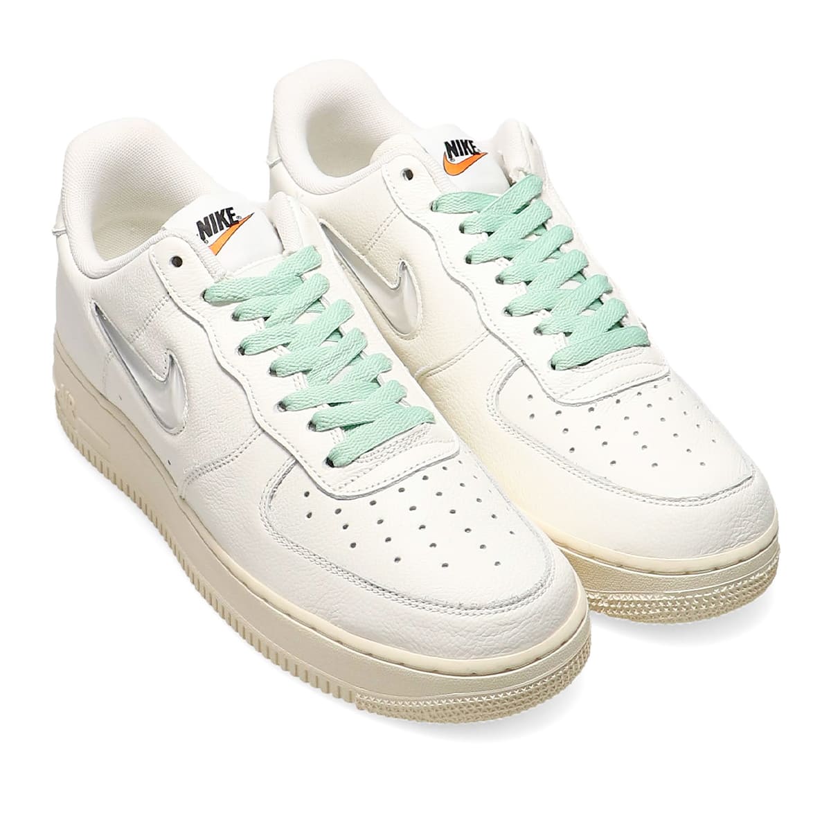 NIKE AIR FORCE 1 '07 PRM VNTG SAIL/SAIL-ENAMEL GREEN-ALPHA ORANGE