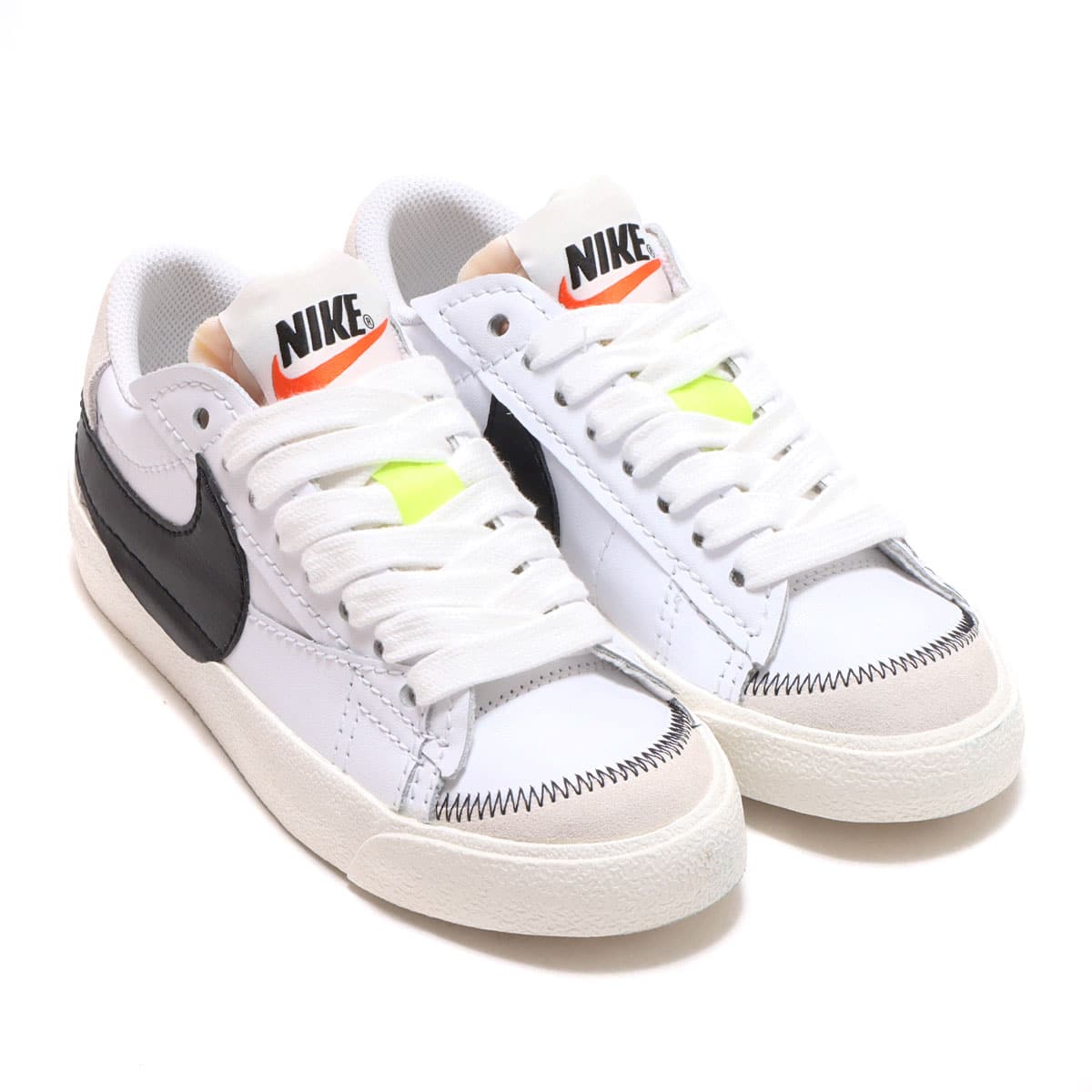 NIKE W BLAZER LOW '77 JUMBO WHITE/BLACK-WHITE-SAIL 22SP-I