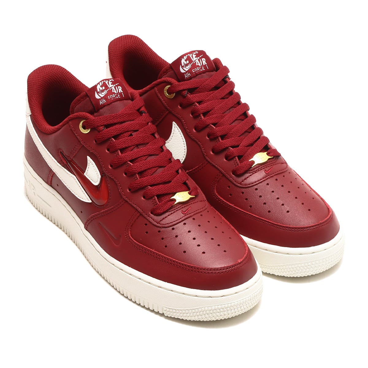 靴/シューズNike Air Force 1 '07 team red