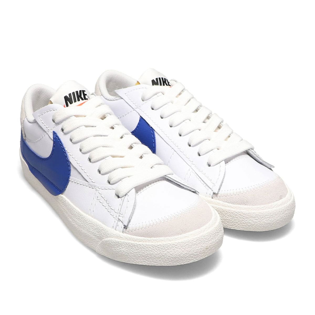 NIKE BLAZER LOW '77 JUMBO WHITE/OLD ROYAL-LIGHT BONE-SAIL 22SU-I