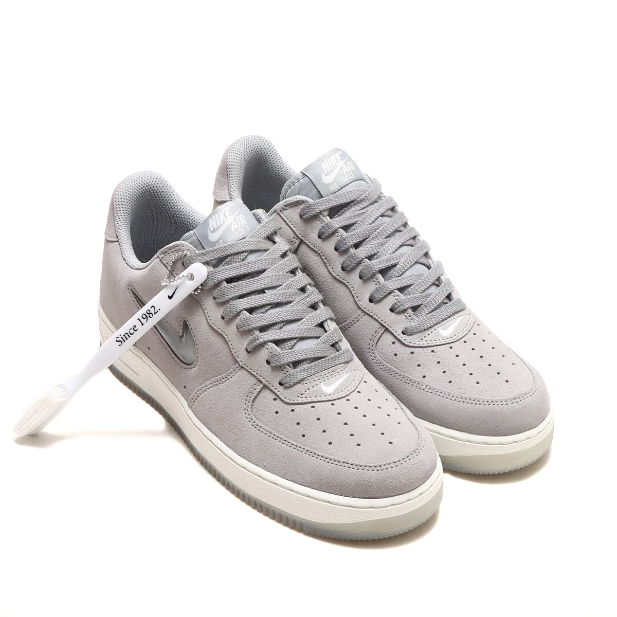 NIKE AIR FORCE 1 LOW RETRO LT SMOKE GREY/LT SMOKE GREY-SUMMIT