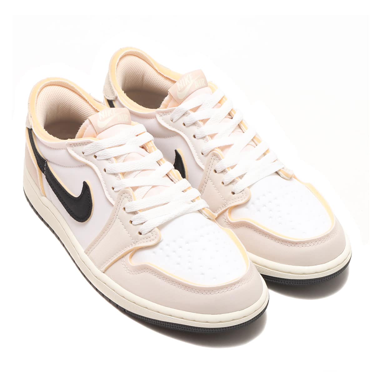 新品未使用になります☆NIKE☆AIR JORDAN 1 RETORO LOW OG☆