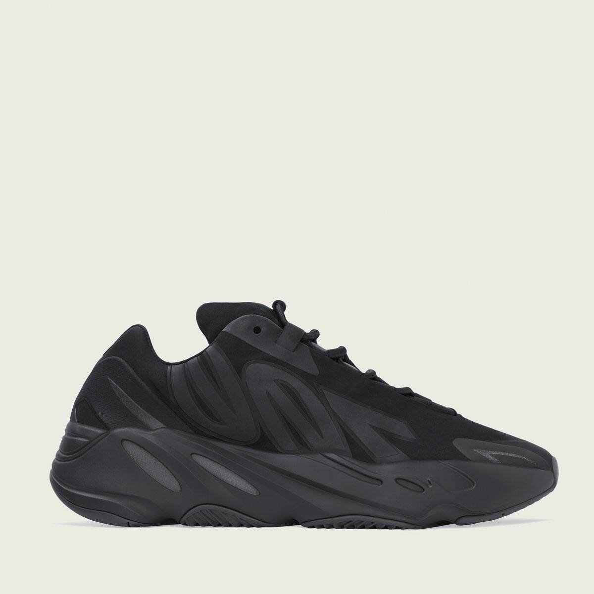 adidas YZY 700 MNVN ”TRIPLE BLACK” BLACK/BLACK/BLACK 20SS-S_photo_large