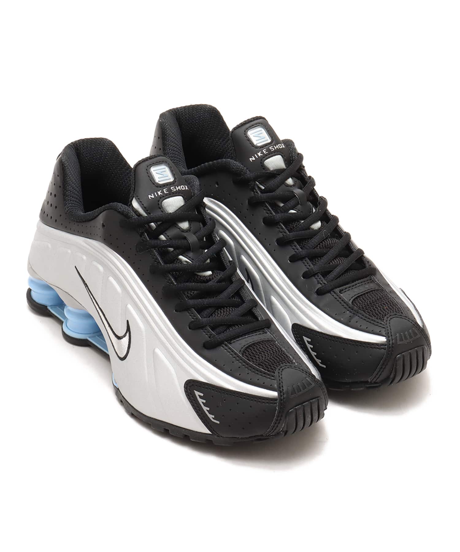 NIKE SHOX R4 METALLIC SILVER/METALLIC SILVER-BLACKのメイン画像